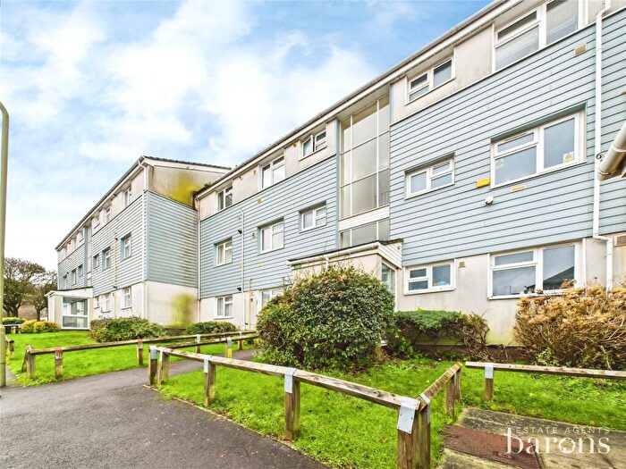 3 Bedroom Apartment For Sale In Shelley Close, Basingstoke, Hampshire, RG24