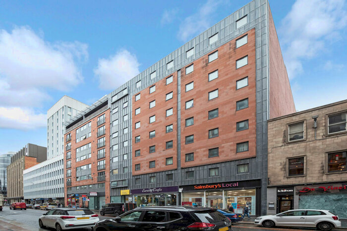 2 Bedroom Flat To Rent In Queen Street, City Centre, G1