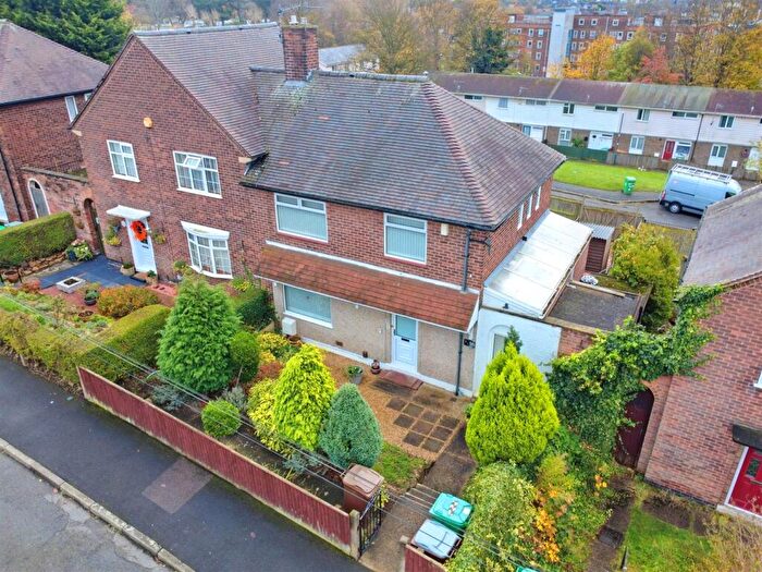 4 Bedroom Semi Detached House For Sale In Torbay Crescent, Nottingham, NG5