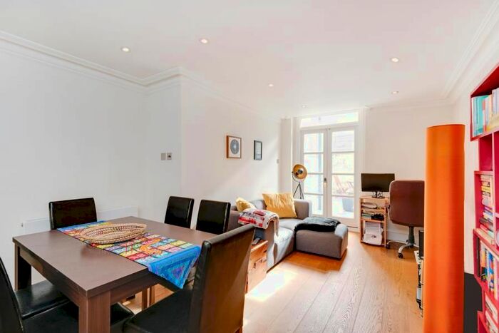 2 Bedroom Flat To Rent In Elgin Avenue, London, W9