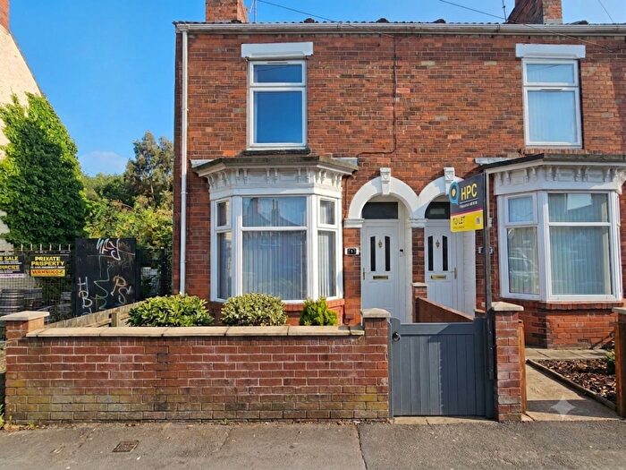 3 Bedroom Semi-Detached House To Rent In De Grey Street, Hull, Yorkshire, HU5