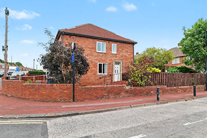 2 Bedroom Flat For Sale In Silver Lonnen, Newcastle Upon Tyne, Tyne And Wear, NE5