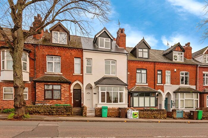 4 Bedroom Terraced House For Sale In Hucknall Road, Nottingham, NG5