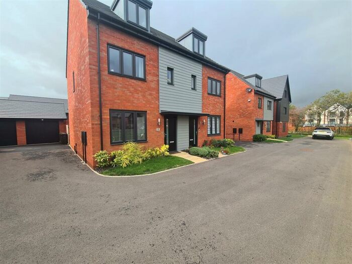 3 Bedroom Semi-Detached House To Rent In Vendance Road, Blythe Valley, Solihull, B90