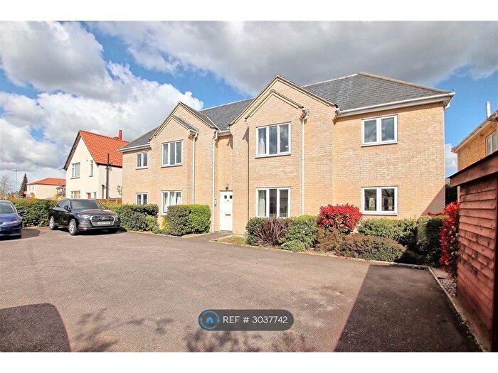 2 Bedroom Flat To Rent In Green End Road, Cambridge, CB4