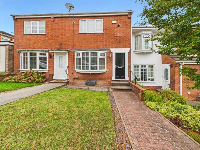 2 Bedroom Town House To Rent In Berriedale Close, Arnold, Nottingham, NG5