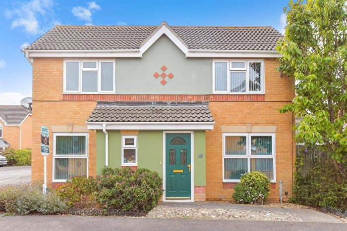 4 Bedroom Detached House For Sale In Chaucer Drive, West Wittering, Chichester, West Sussex, PO20