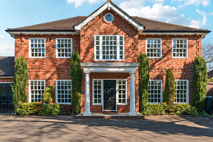 5 Bedroom Detached House For Sale In Maltmans Lane, Gerrards Cross, SL9