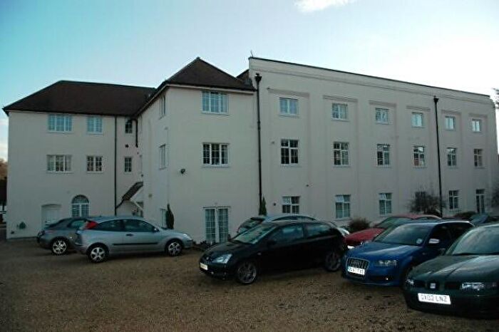 2 Bedroom Apartment To Rent In Bedroom Ground Floor Apartment In Godalming, GU7