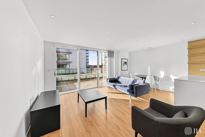 2 Bedroom Apartment For Sale In City View Apartments, N4