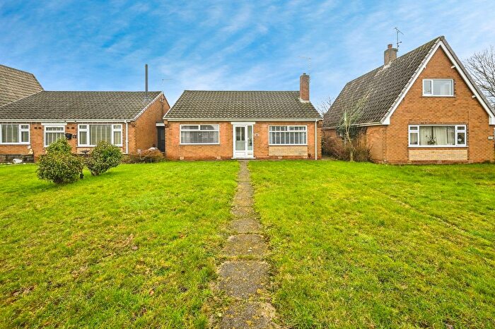2 Bedroom Bungalow For Sale In Kingsway, Kirkby-In-Ashfield, Nottingham, NG17