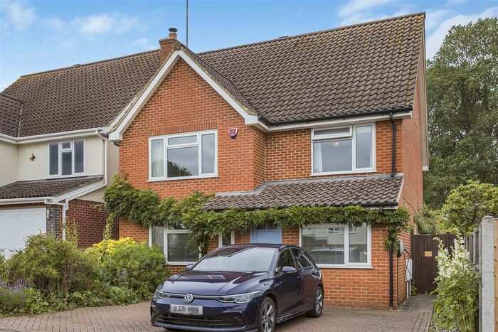 4 Bedroom Detached House For Sale In Rivershill, Watton At Stone, Hertford, SG14