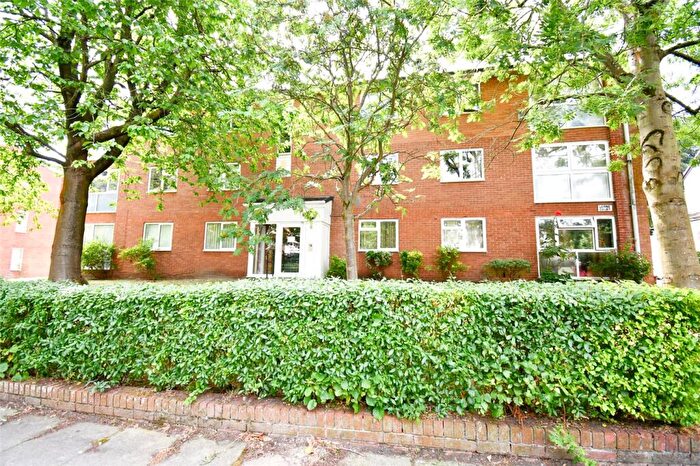 2 Bedroom Flat For Sale In Lorne Court, Lorne Road, Prenton, CH43