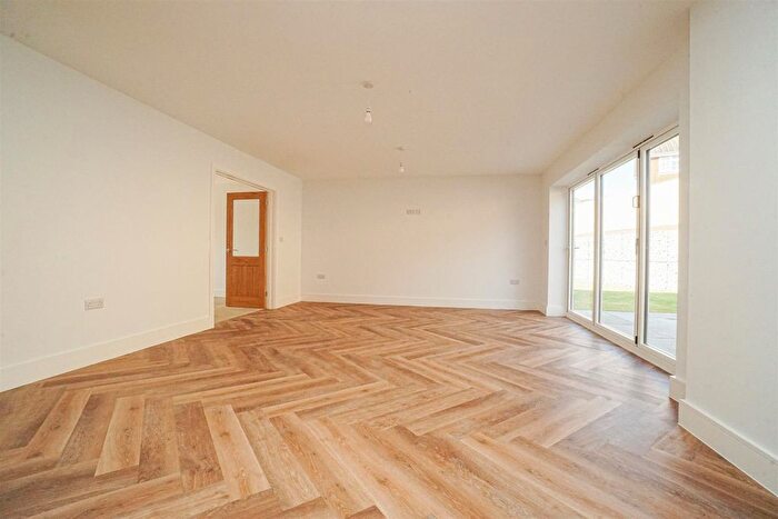 5 Bedroom Detached House For Sale In Hollington Park Road, St. Leonards-On-Sea, TN38