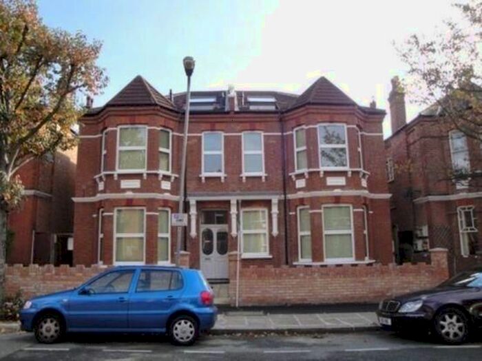 1 Bedroom Flat To Rent In Skardu Road, Kilburn, London, NW2