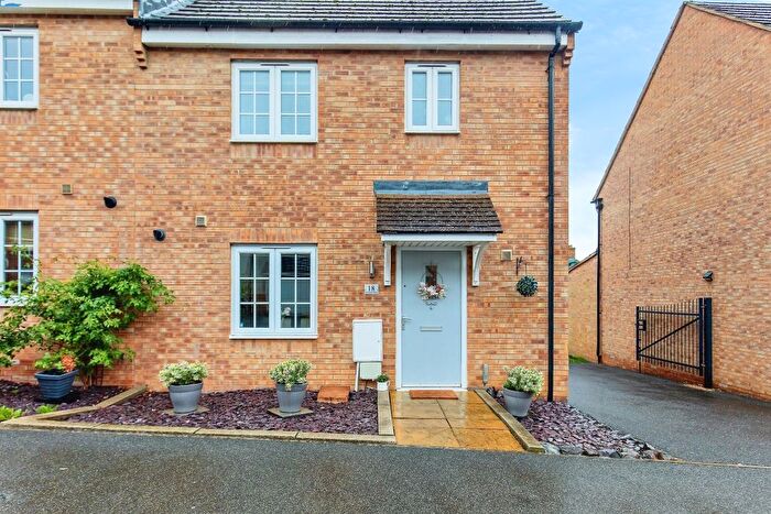 3 Bedroom Semi-detached House For Sale In Savernake Drive, Corby, NN18