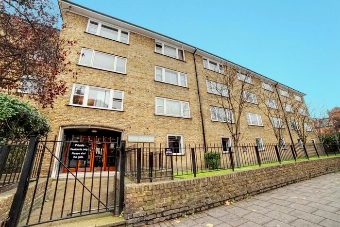 Flat To Rent In Harleyford Street, Rothesay Court Harleyford Street, SE11