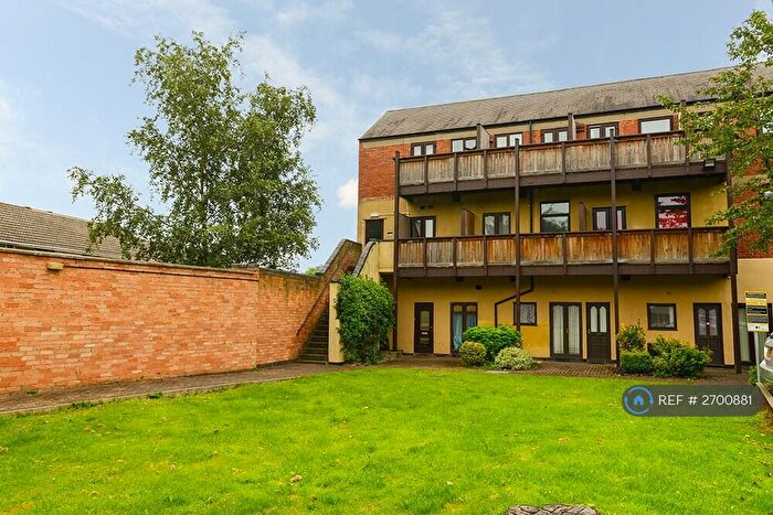 1 Bedroom Flat To Rent In Leen Court, Nottingham, NG7