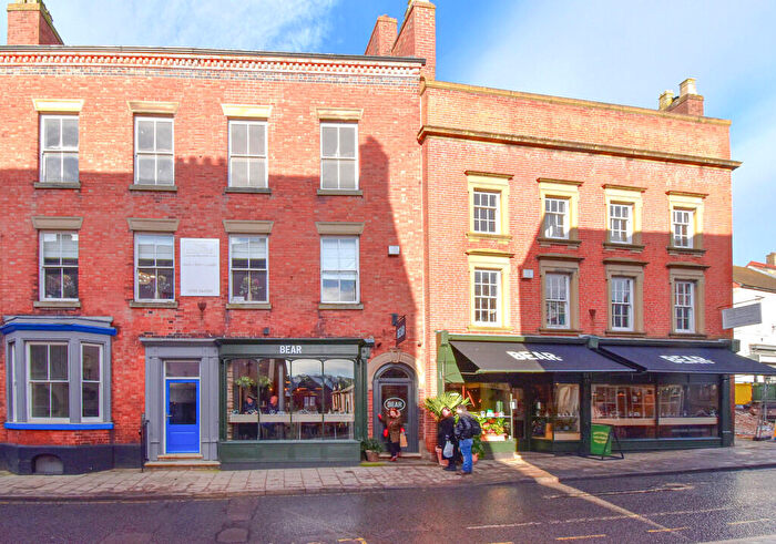 2 Bedroom Apartment To Rent In St. John Street, Ashbourne, DE6