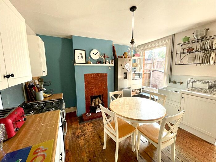 2 Bedroom Semi-Detached House For Sale In Union Street, Farnborough, Hampshire, GU14