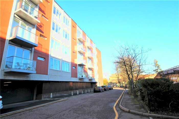 1 Bedroom Flat To Rent In Knoll Rise, Orpington, BR6