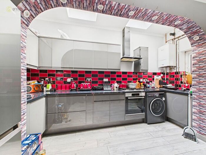3 Bedroom Terraced House For Sale In Wellington Road, Handsworth, B20
