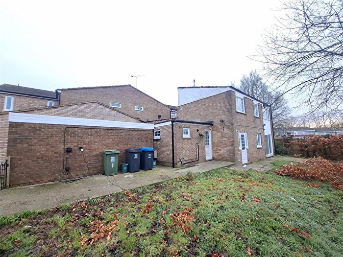 3 Bedroom House To Rent In Thatchers Croft, Hemel Hempstead, HP2