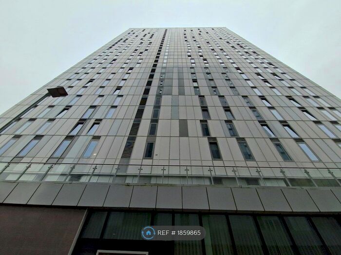 2 Bedroom Flat To Rent In Michigan Point Tower A, Salford, M50