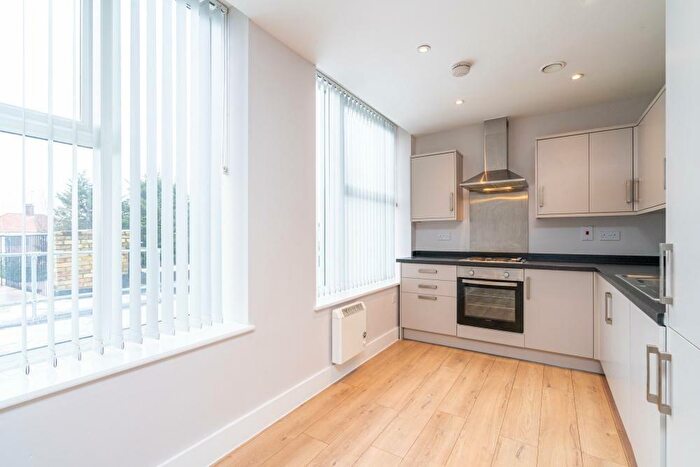 1 Bedroom Flat To Rent In Kenton Road, Harrow, HA3