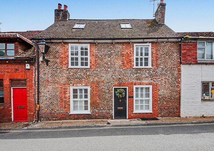 4 Bedroom Terraced House For Sale In Brook Street, Bishops Waltham, SO32