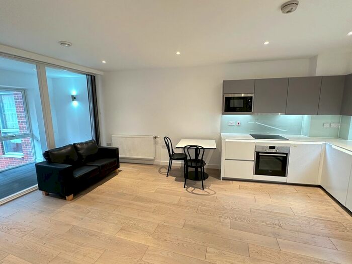 2 Bedroom Flat To Rent In Wilkinson Close, London, NW2