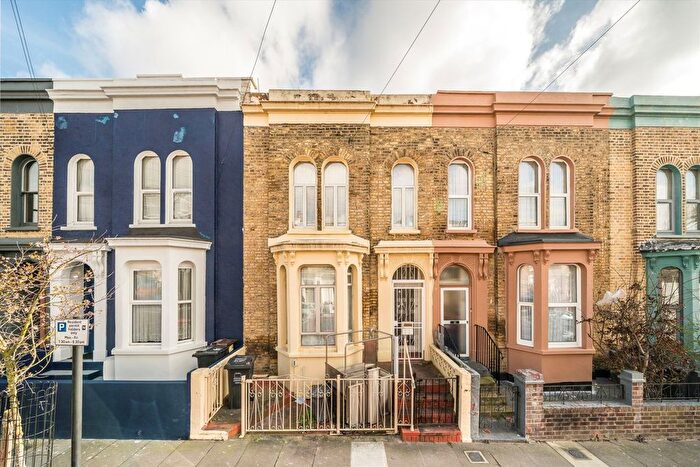 3 Bedroom Property For Sale In Elderfield Road, Clapton, E5