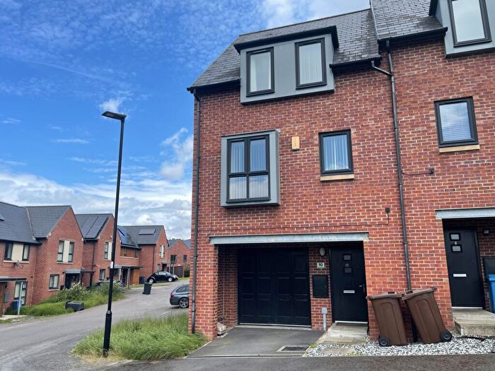 3 Bedroom End Of Terrace House To Rent In Orchid Crescent, Sheffield, S5