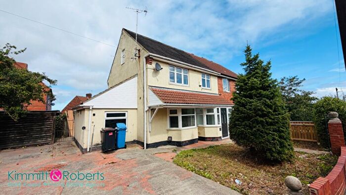 4 Bedroom Semi Detached House For Sale In Watling Avenue, Seaham, Durham, SR7