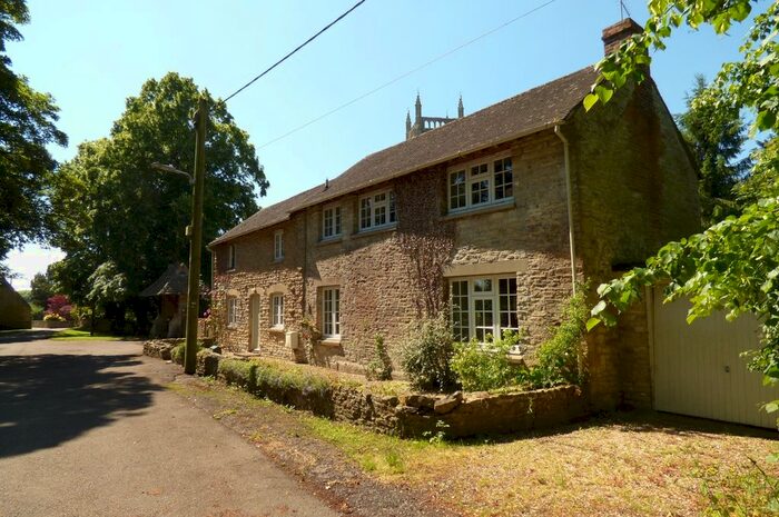 3 Bedroom Detached House To Rent In High Street, Kempsford, Fairford, GL7