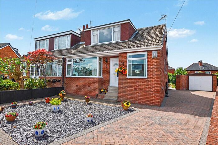 2 Bedroom Bungalow For Sale In Scott Green Crescent, Gildersome, Morley, Leeds, LS27