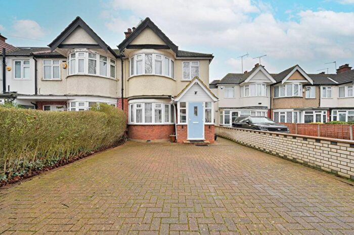 3 Bedroom End Of Terrace House For Sale In Drake Road, Rayners Lane, Harrow, HA2