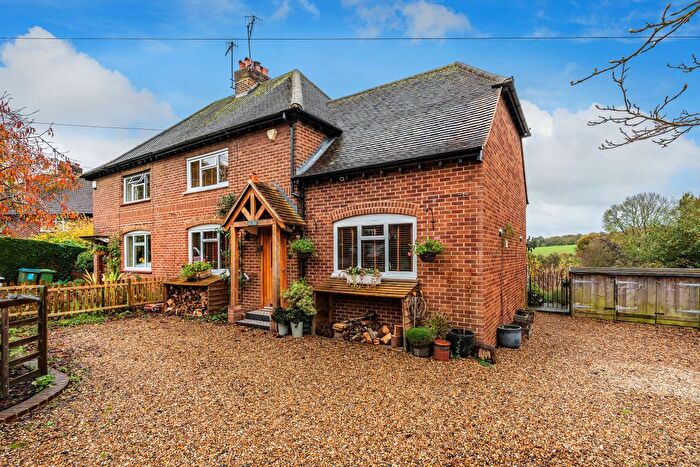 3 Bedroom Semi Detached House For Sale In High Street, Cowden, Edenbridge, Kent, TN8