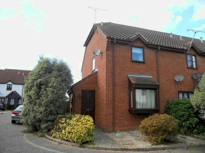 2 Bedroom End Of Terrace House To Rent In Constance Close, Witham, CM8