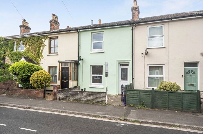 2 Bedroom Terraced House For Sale In Queenstown Road, Freemantle, Southampton, Hampshire, SO15