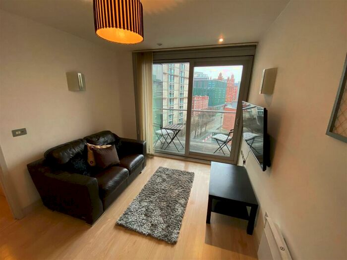 2 Bedroom Apartment To Rent In Great Northern Tower, Watson Street, Manchester, M3