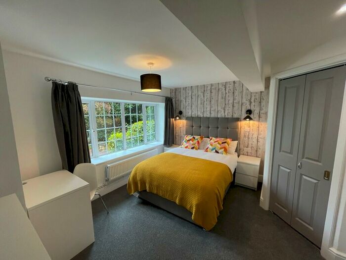 1 Bedroom Detached House To Rent In Topsham Road, Exeter, EX2