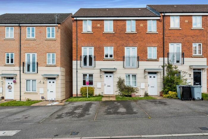 4 Bedroom Town House To Rent In Hartington Close, Grantham, NG31
