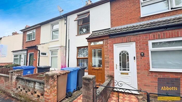 3 Bedroom Semi-Detached House To Rent In Stanley Avenue, Ipswich, IP3