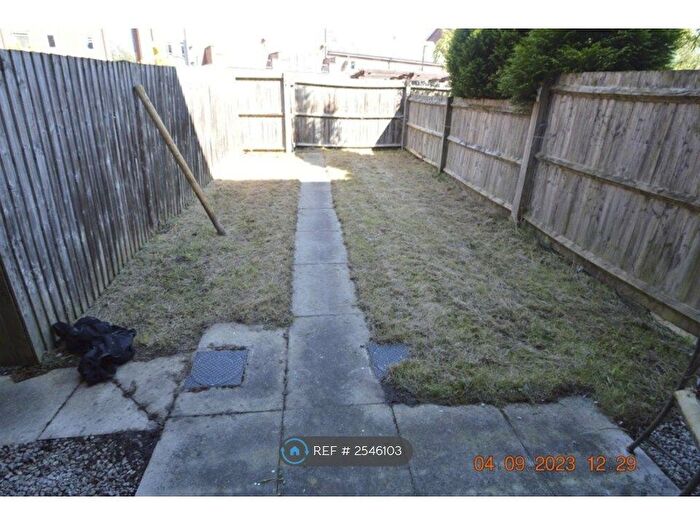4 Bedroom Terraced House To Rent In Bold Street, Hulme, Manchester, M15