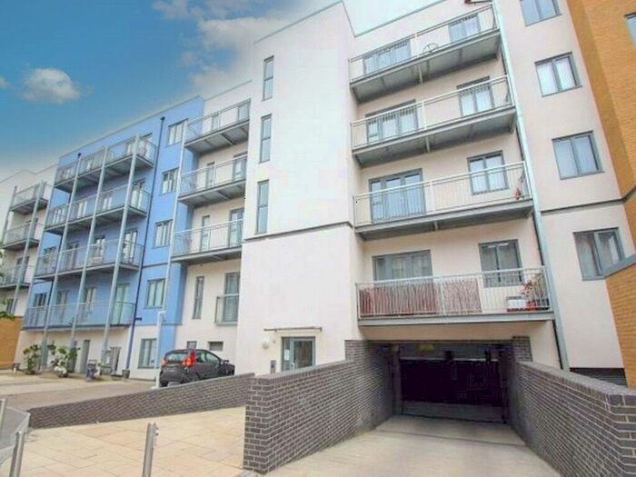 2 Bedroom Apartment To Rent In Pier Wharf, Quayside Drive, Colchester, Essex, CO2