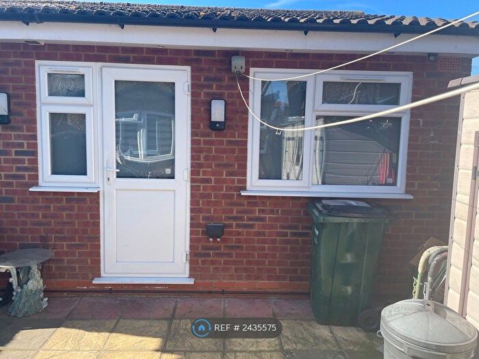 Studio To Rent In Hayes, Hayes, UB4