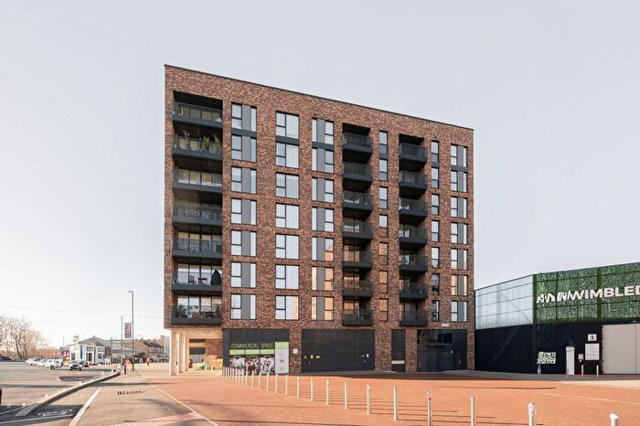 1 Bedroom Flat To Rent In Plough Lane, Summerstown, London, SW17