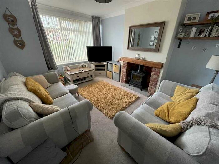 3 Bedroom House For Sale In Muston Road, Filey, YO14
