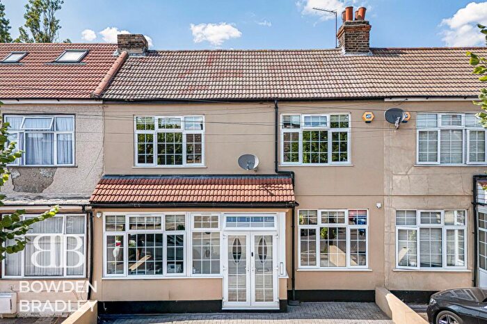 4 Bedroom Terraced House For Sale In Grasmere Gardens, Ilford, IG4
